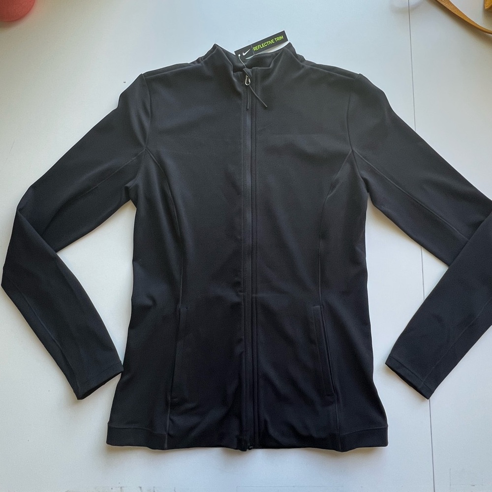 Nike Yoga Dri-Fit Luxe Fitted Jacket
Black Size M NWT - Picture 10 of 16